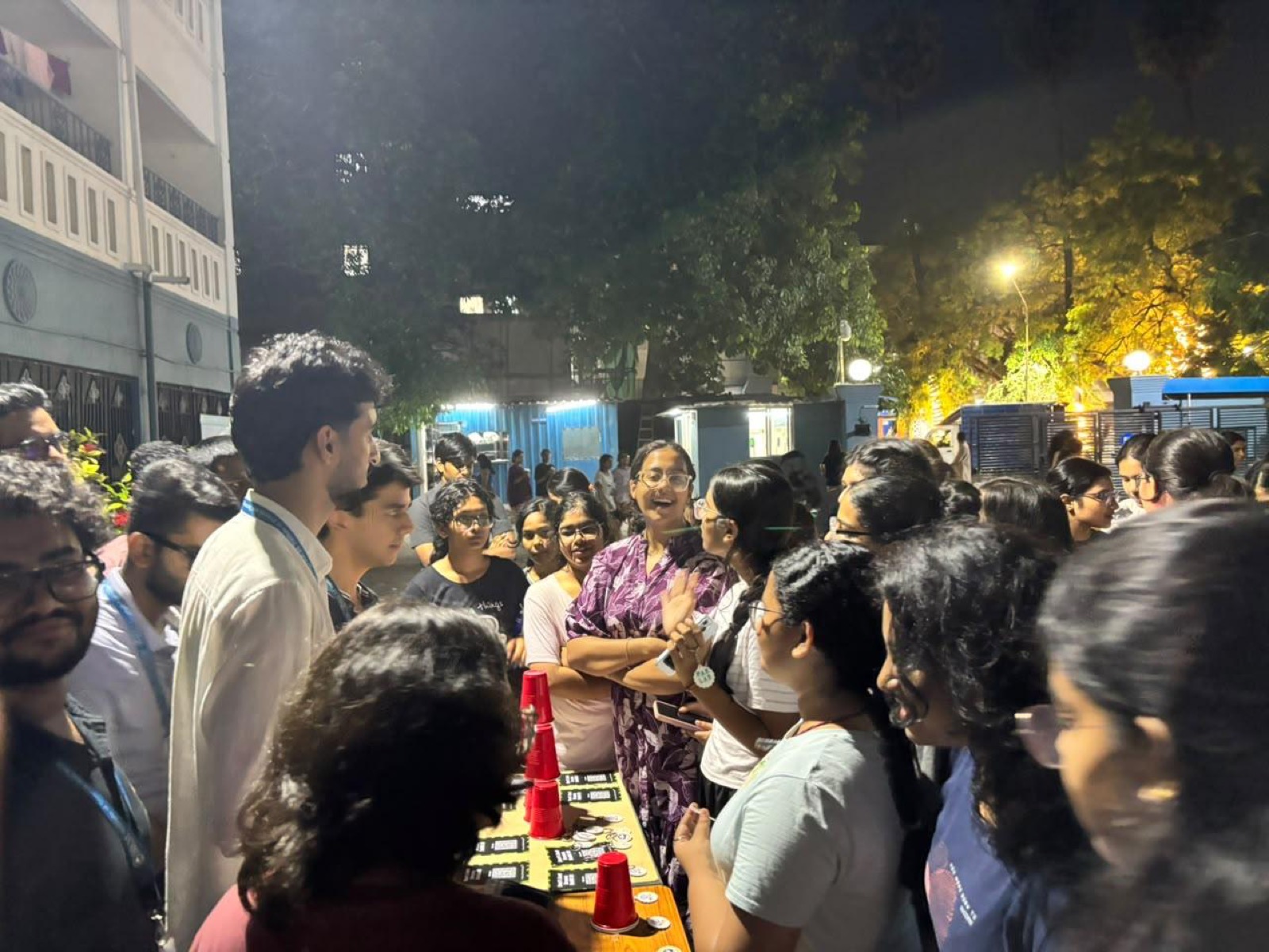 Students competing in the startup discovery rounds during the hostel outreach