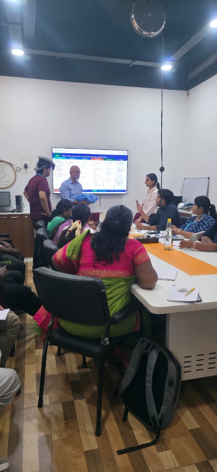 Expert speakers guiding participants through medical device design and validation