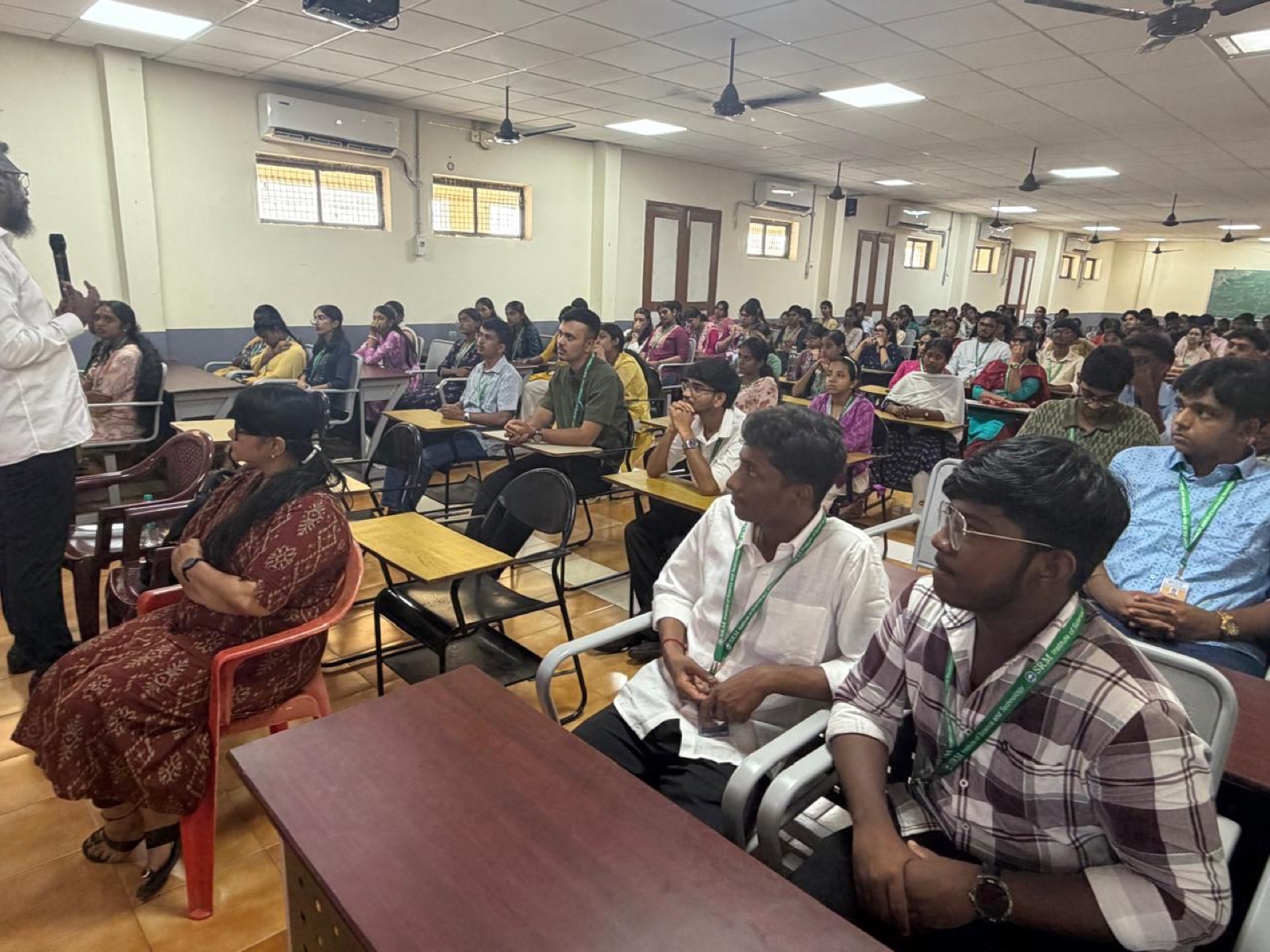 Students and faculty attending the IP and Startup Policy orientation session