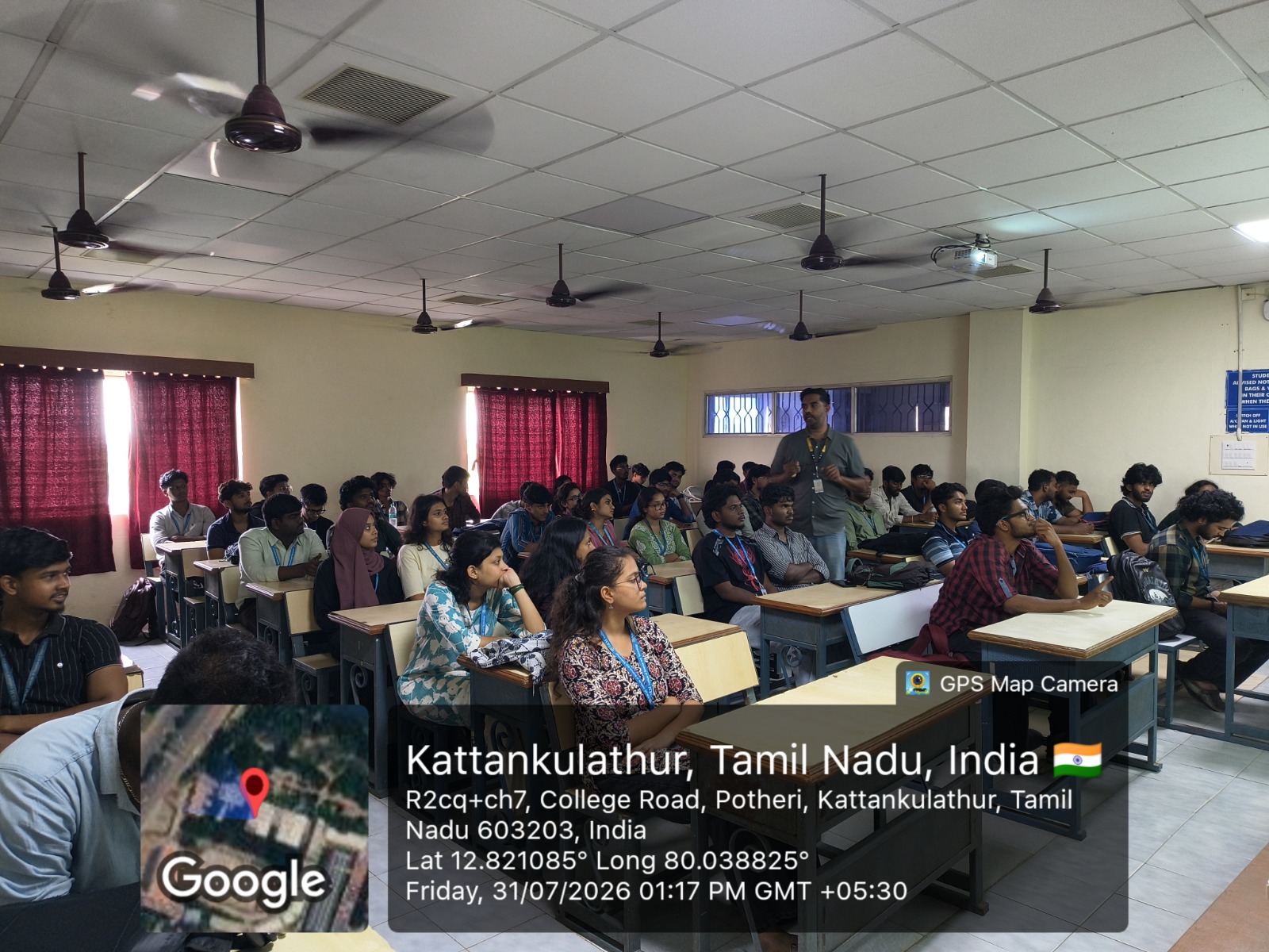 Students learning how startups become investment-ready