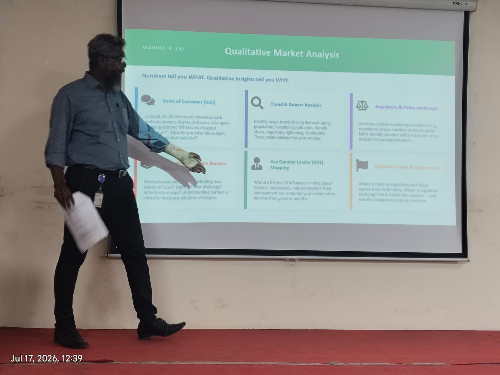 Session on Creating Value in Research, covering qualitative market analysis